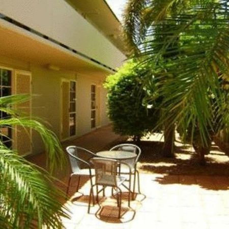Alice Springs Airport Motel ภายนอก รูปภาพ